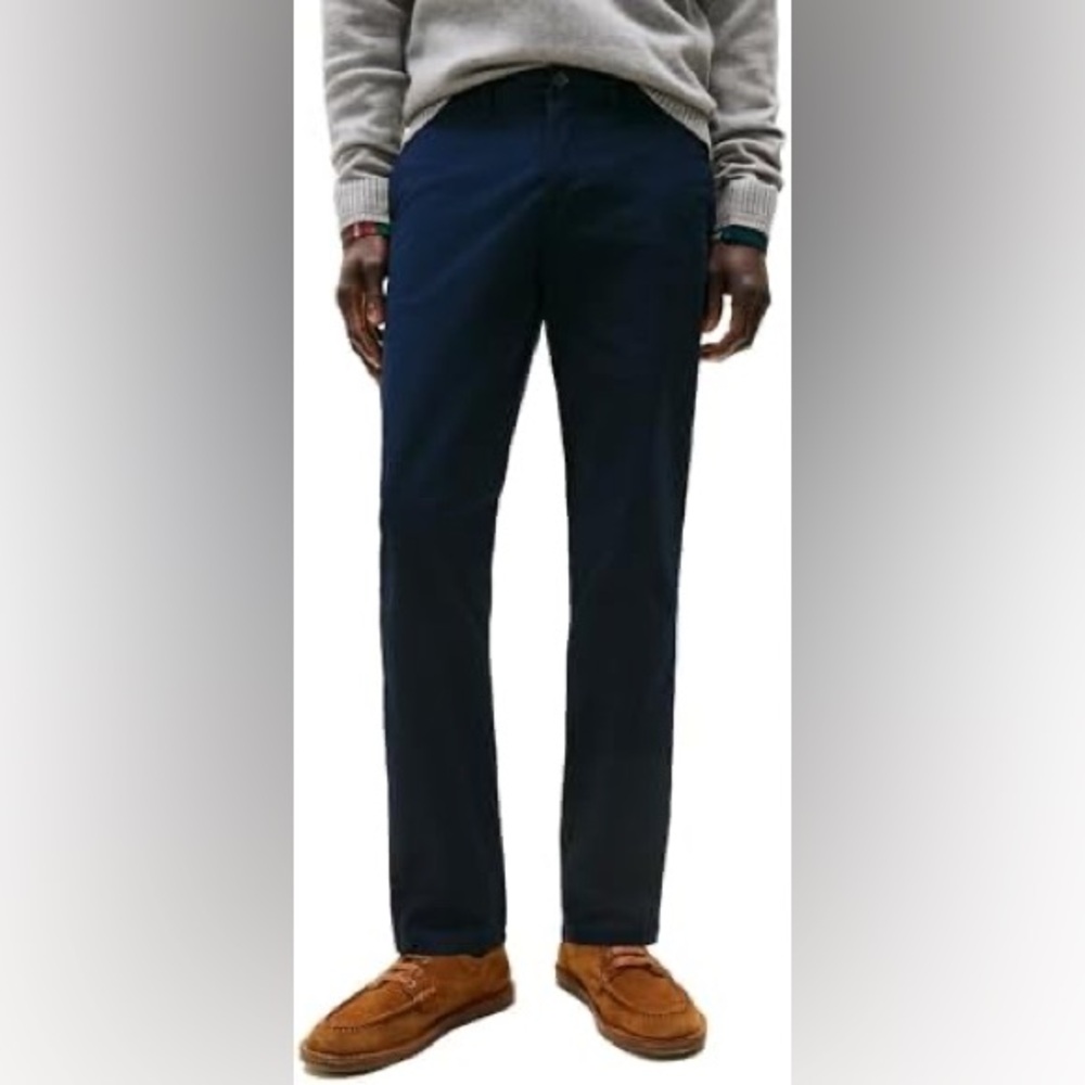 NWT Tommy Hilfiger Slim Fit Navy Chino Pants Flat Front Trousers Casual Everyday
